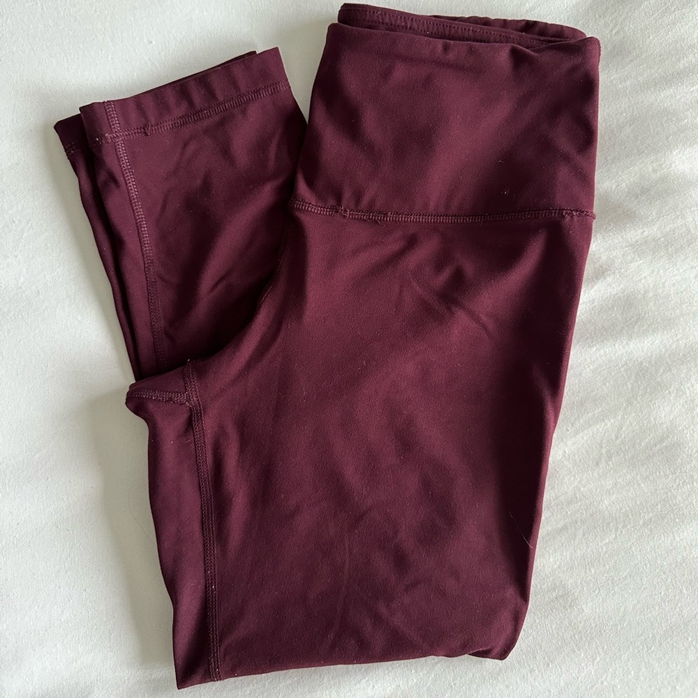 Yogalicious Maroon capri length Leggings